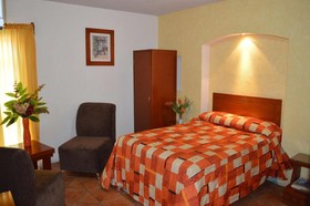 Hotel La Rienda Misión Tequillan