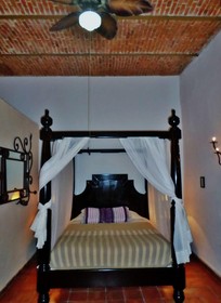 Hotel Rosa Morada Bed and Breakfast