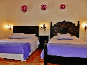 Hotel Rosa Morada Bed and Breakfast