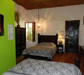 Hotel Rosa Morada Bed and Breakfast