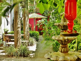 Hotel Rosa Morada Bed and Breakfast