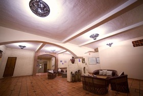 Hotel Hacienda del Sol