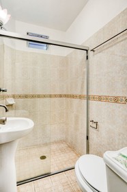 Platinium Gran Hotel by OYO Rooms