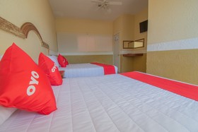 Hotel Morelos by OYO Rooms
