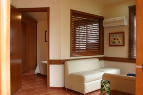 Alcazar Suites
