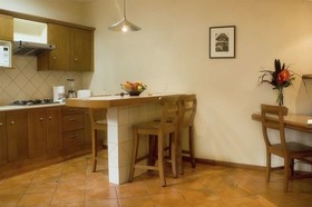 Alcazar Suites