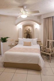 Hotel & Suites Quinta Magna