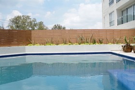 Metropolitan Suites