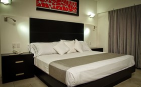 Hotel Expo Plaza