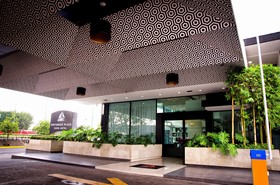 Hotel Expo Plaza