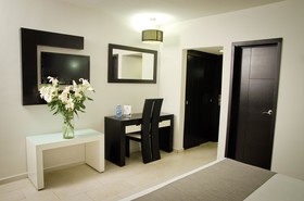 Hotel Expo Plaza