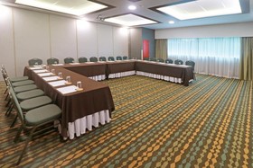 Wyndham Garden Guadalajara Acueducto