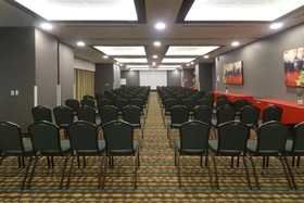 Wyndham Garden Guadalajara Acueducto