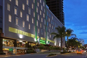 Wyndham Garden Guadalajara Acueducto