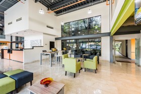 Wyndham Garden Guadalajara Expo