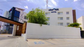 Zimmer Suites