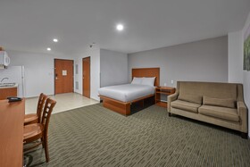 Extended Suites Monterrey Aeropuerto