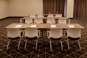 Holiday Inn & Suites Monterrey Apodaca Zona Airport