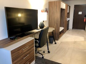 Holiday Inn & Suites Monterrey Apodaca Zona Airport