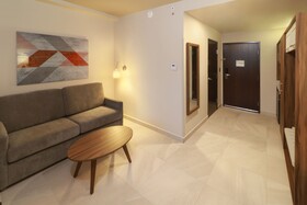 Holiday Inn & Suites Monterrey Apodaca Zona Airport