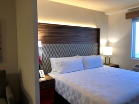 Holiday Inn & Suites Monterrey Apodaca Zona Airport