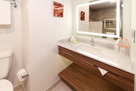 Holiday Inn & Suites Monterrey Apodaca Zona Airport
