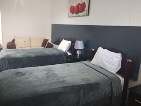 Provenza Hotel & Suites