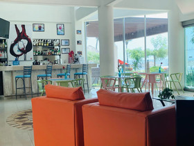 Hotel Playa Caracol