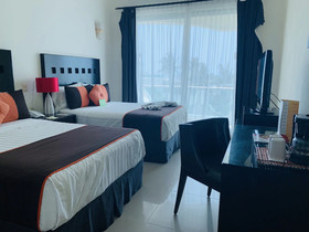 Hotel Playa Caracol