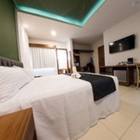 Hotel & Suites Clipperton