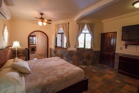 Casa Fibba 4 BR by Casago