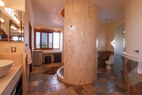 Casa Fibba 4 BR by Casago
