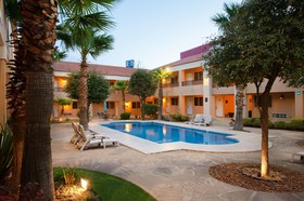Best Western Plus Cumbres Aeropuerto