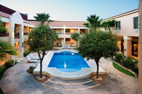 Best Western Plus Cumbres Aeropuerto