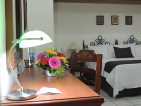 Hotel Concierge Plaza Colima