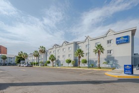 Microtel Inn & Suites by Wyndham Culiacan