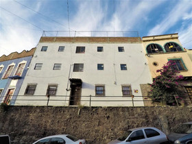 OYO Casa Banqueta Alta