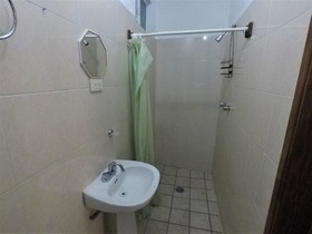 OYO Casa Banqueta Alta