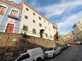 OYO Casa Banqueta Alta