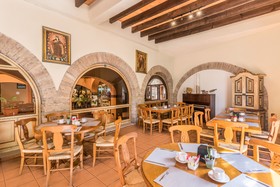 Abadia Tradicional Hotel
