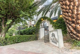 Abadia Tradicional Hotel