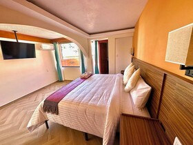 Suites del Jardin Principal