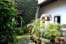 Meson Del Alfarez