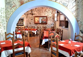 Meson Del Alfarez