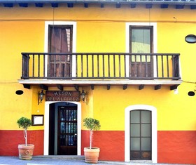 Meson Del Alfarez