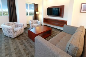 Holiday Inn & Suites Leon Plaza Mayor