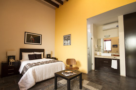 Monte León Hotel Boutique y Galería