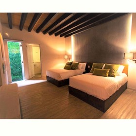 Othelo Business Boutique