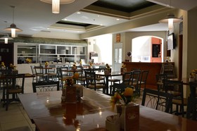 Best Western Bazarell Inn