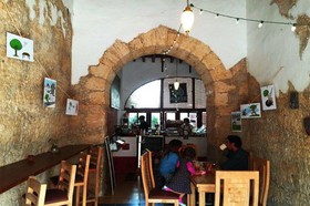 Amatle Cafe Organico & Hostel